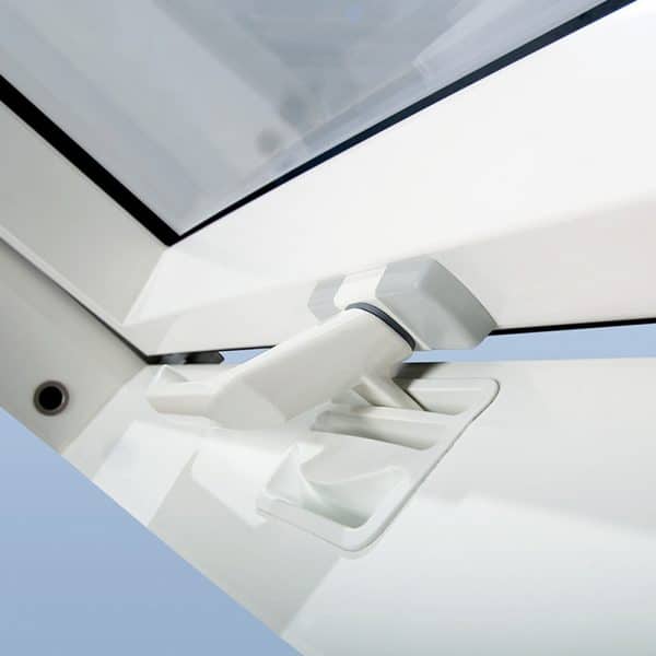 FAKRO® onderhoudsarm tuimeldakraam kunststof PTP-V U4 - Afbeelding 18